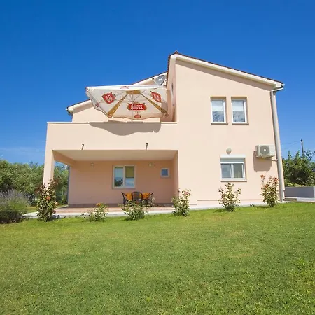Istria Πούλα